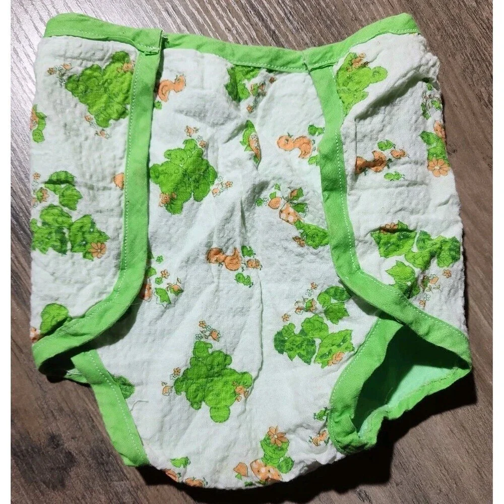 Vintage Baby 2 Piece Green And White With Bears,Raccoon,Ducks And Turtles